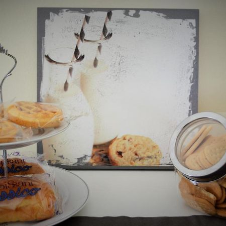Agrodolce Bed & Breakfast Барселона-Поцо ди Гото Екстериор снимка