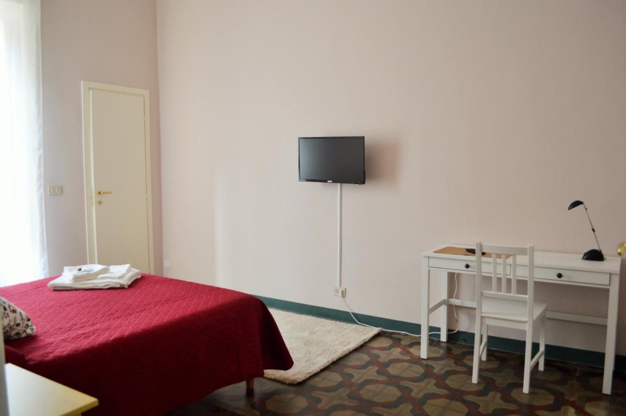 Agrodolce Bed & Breakfast Барселона-Поцо ди Гото Екстериор снимка
